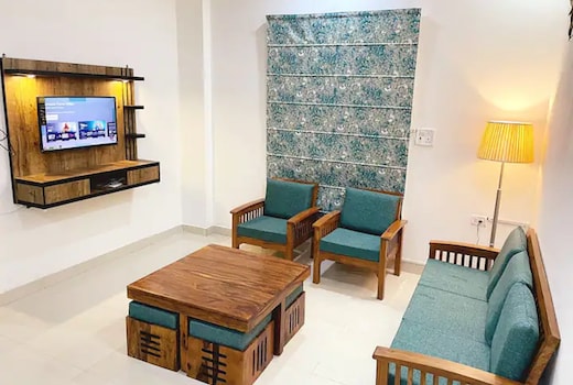 NirvanA 3BHK Family Apartment In Noida 63A