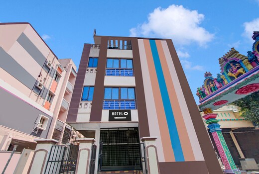 Super Hotel O Adarsh Nagar Near Kavya Hospital