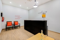 Hotel O Vivek, Prayagraj
