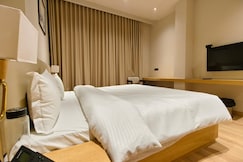Hotel The Alpine, Aligarh, Aligarh