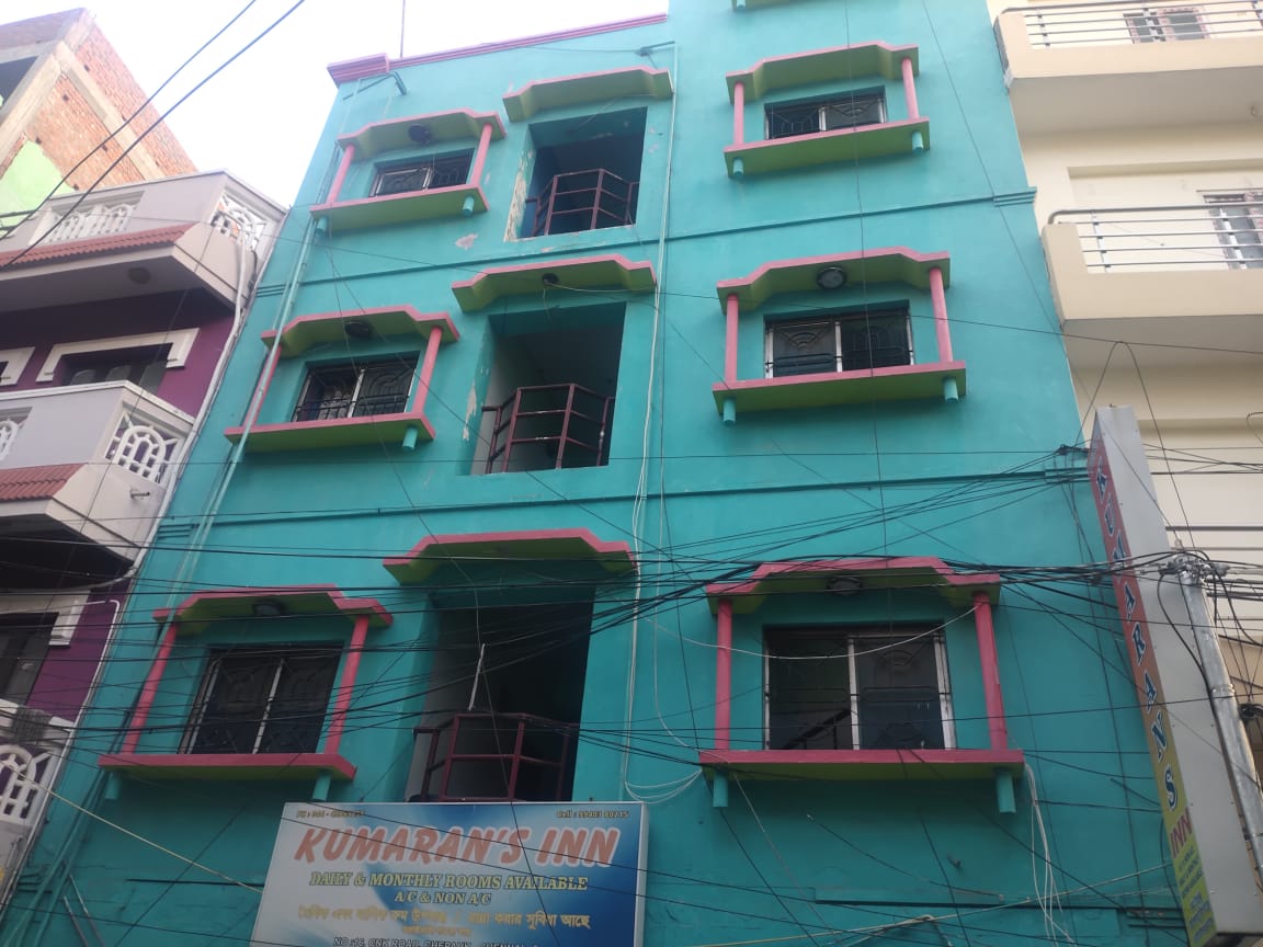 Kumarans inn - Tap to explore photos