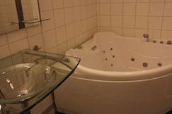 Arena Hotell, Vanersborg