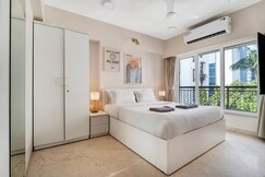 Tao C Cozy Private Room in Shared 3BHK, Mumbai