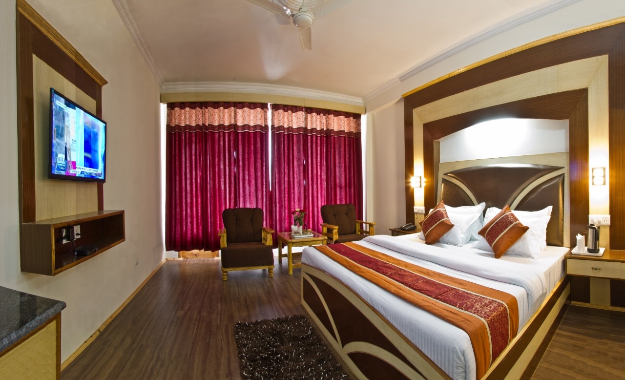 Hotel Manali Green - Tap to explore photos