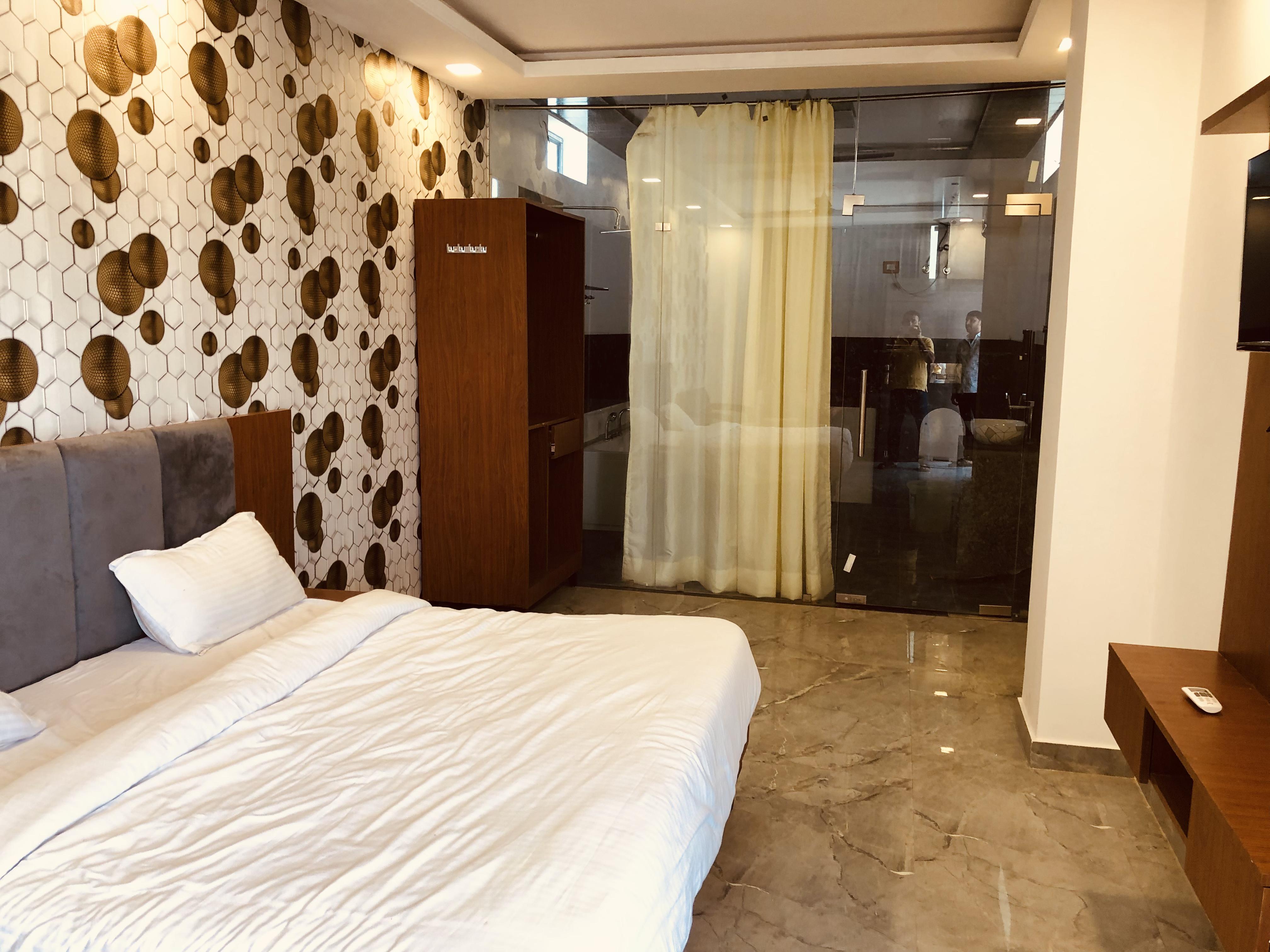 The oasis farm &Resort  BNB entire pvt place - Tap to explore photos