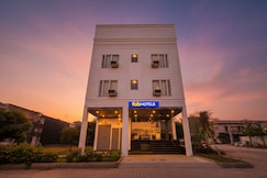 FabHotel The Premium Villa, Faridabad
