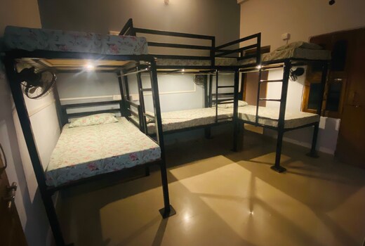 Rudra Backpackers Hostel