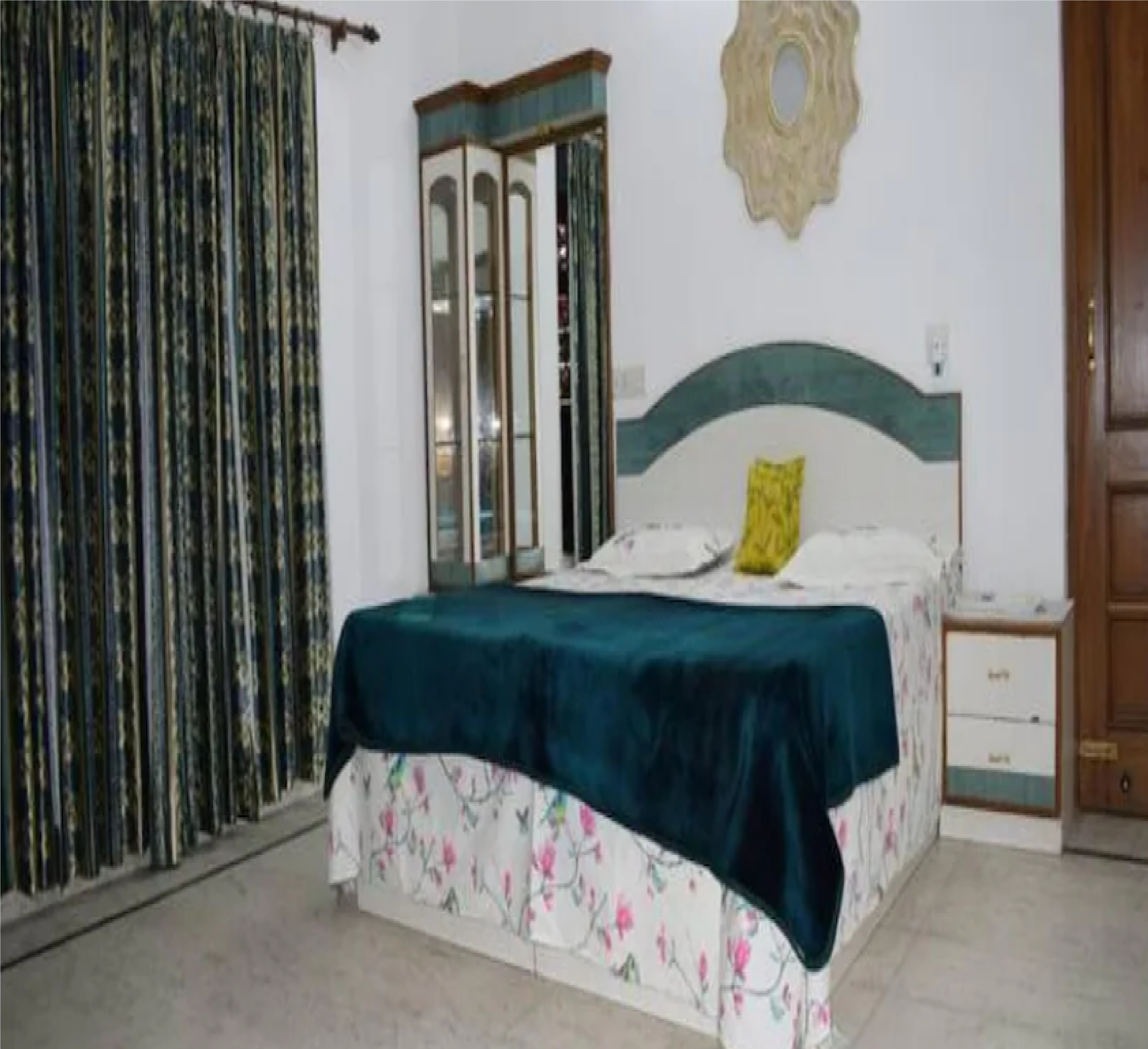 Dew Drop Entire 4 Bedroom Villa, Kasauli - Tap to explore photos