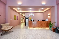 Brown Dot Hotel Saigon Airport, Thuan An