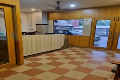 HOTEL ALOHI INN, Guwahati