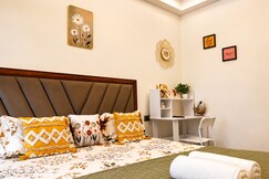 House of RaShe Cozy 1BHK Near Golf Course Road, Sohna