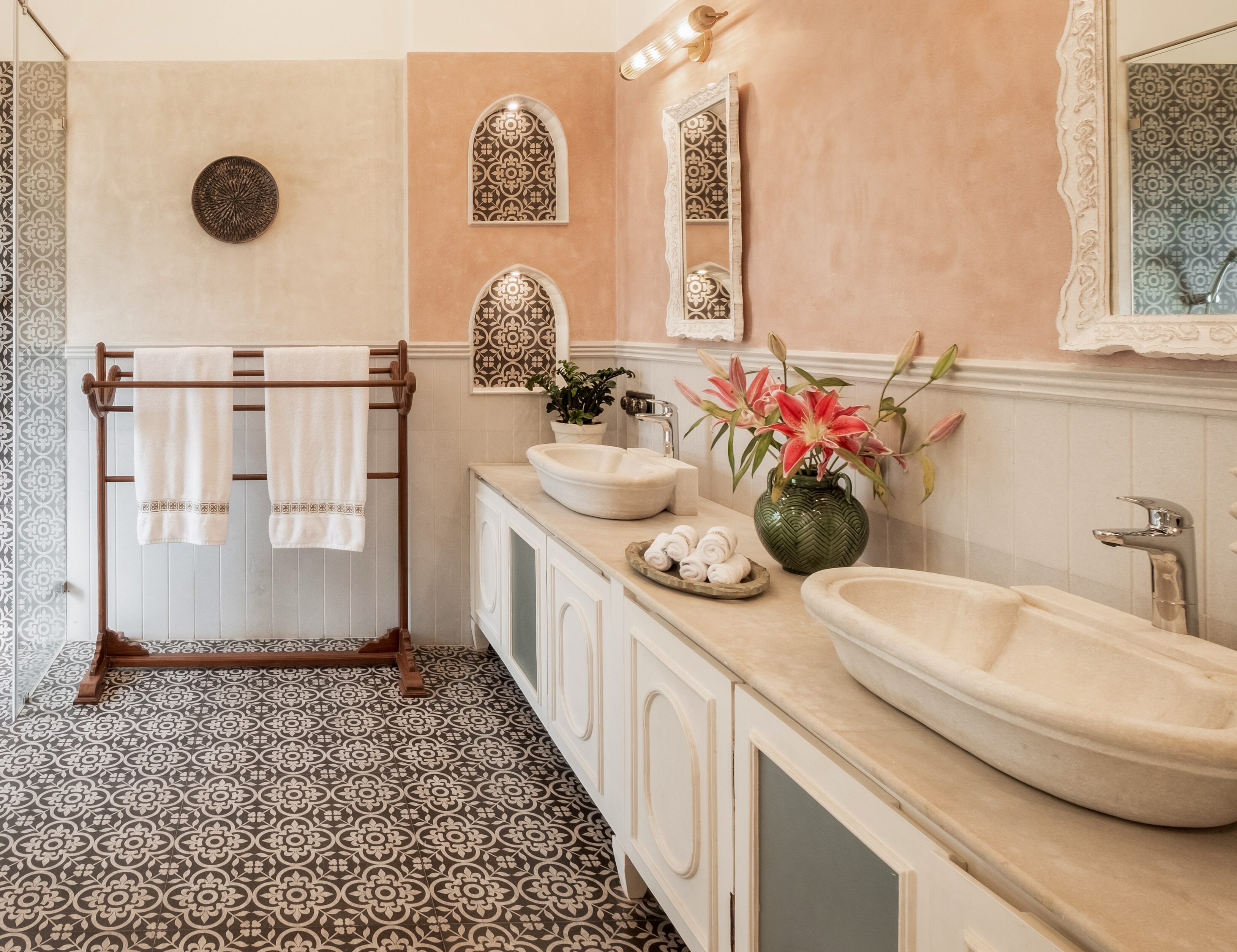 LohonoStays Castello Villa 5, Goa