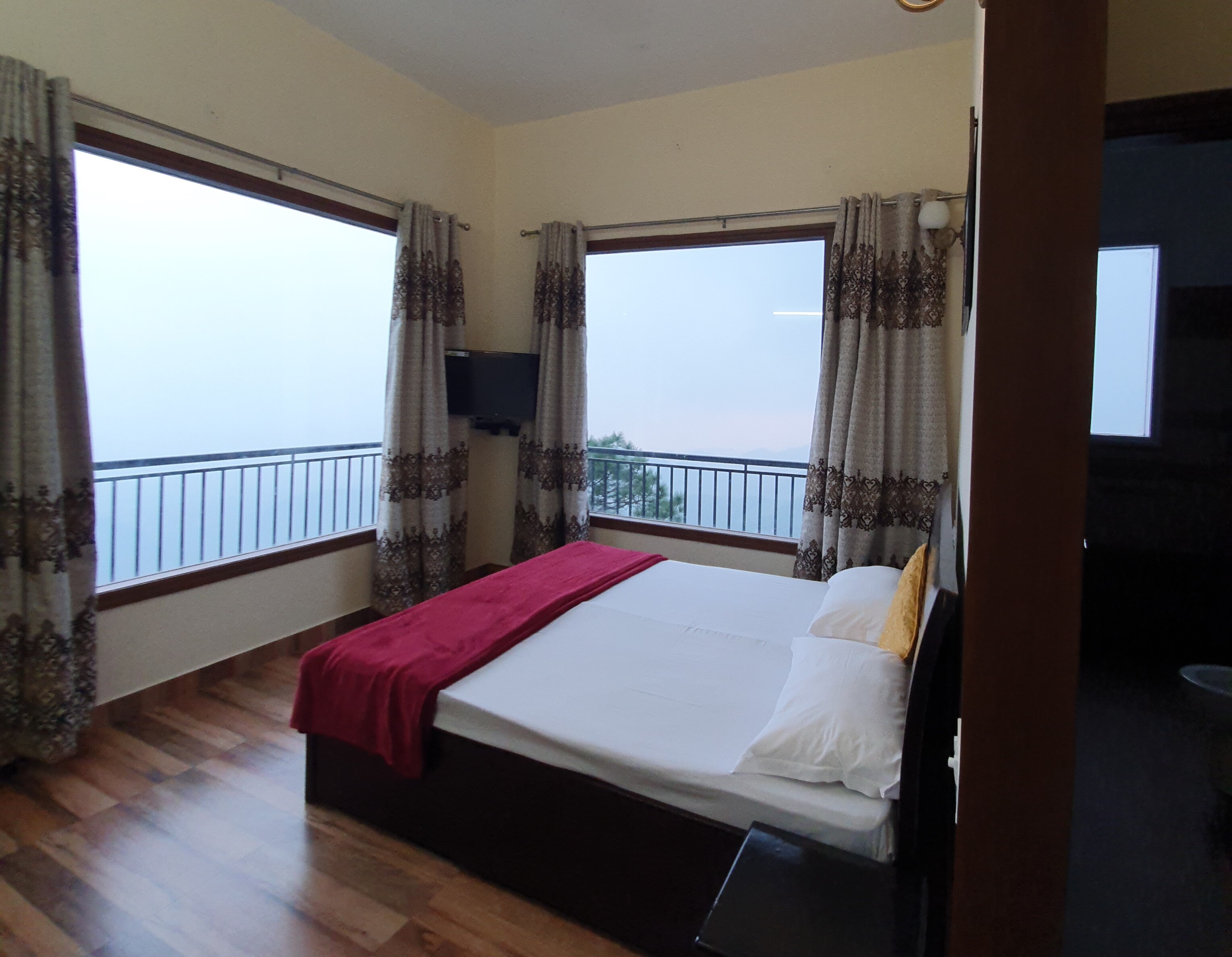 Pineville Home | 3 BHK Villa - Tap to explore photos