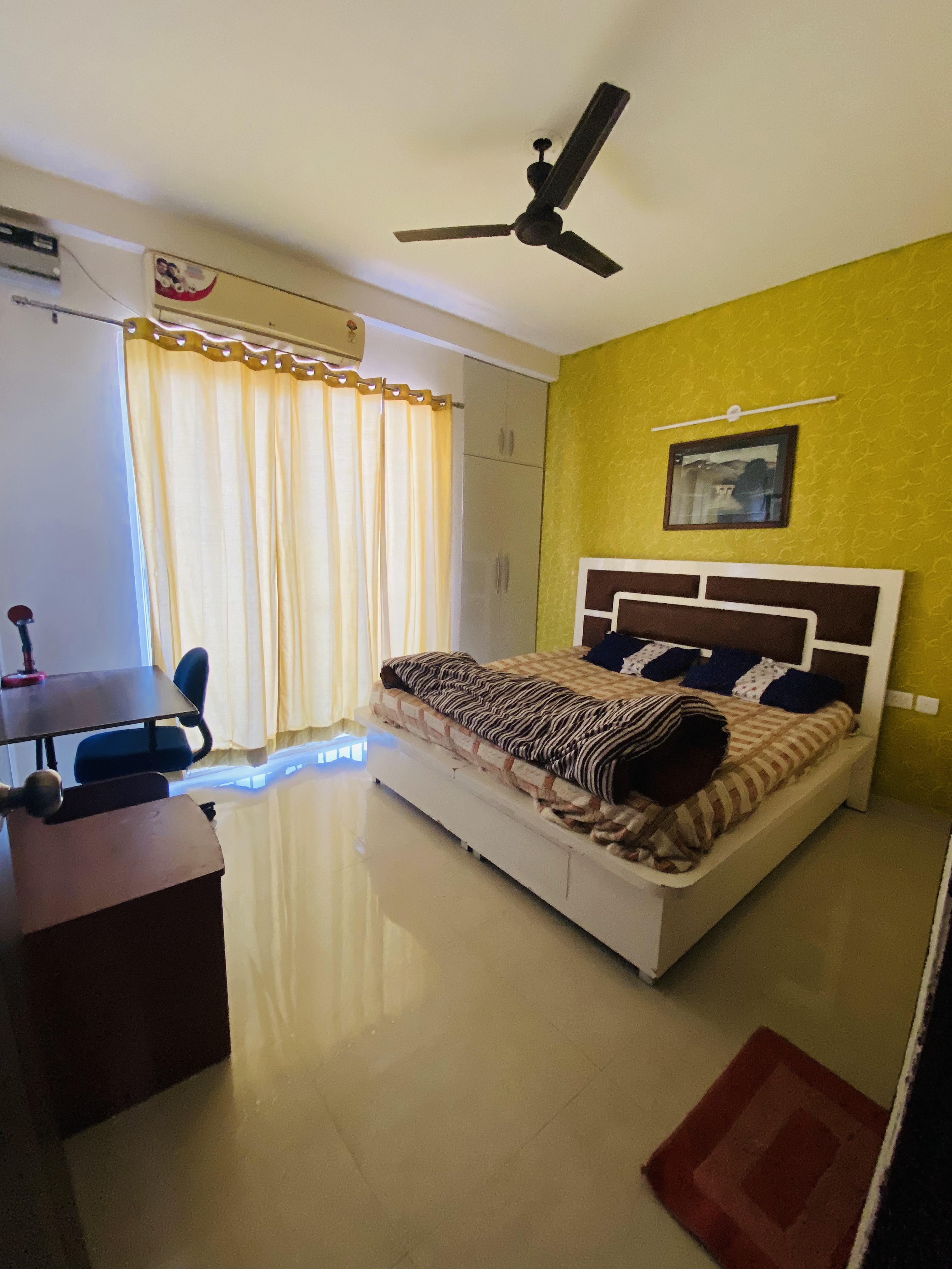 Gorza Apartment - Tap to explore photos