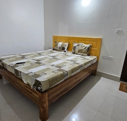 NON AC DELUXE ROOM