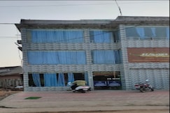 Hotel Basant Palace & Flavors Restaurant, Surajpur