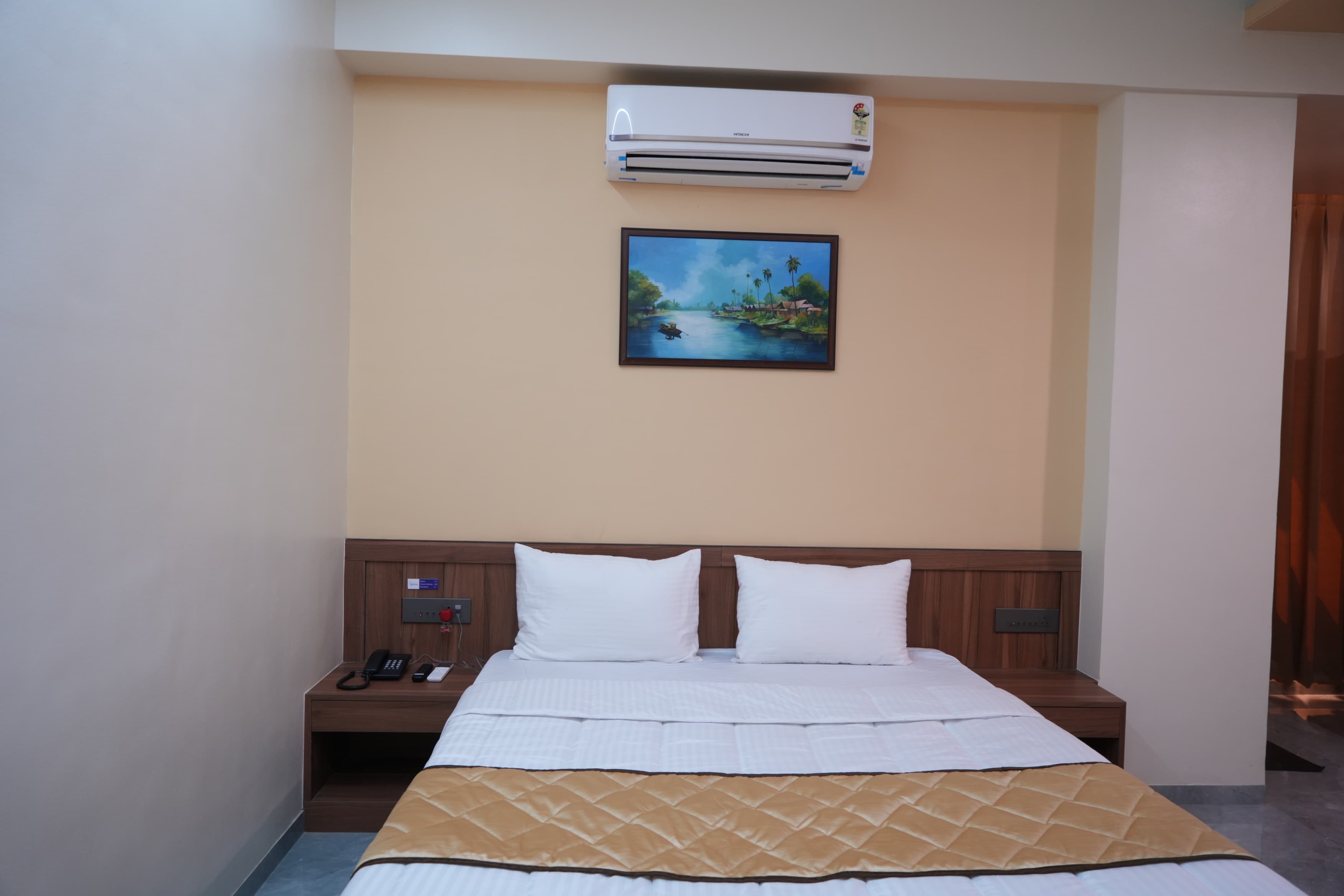 HOTEL KRUSHNA IMPERIAL - Tap to explore photos