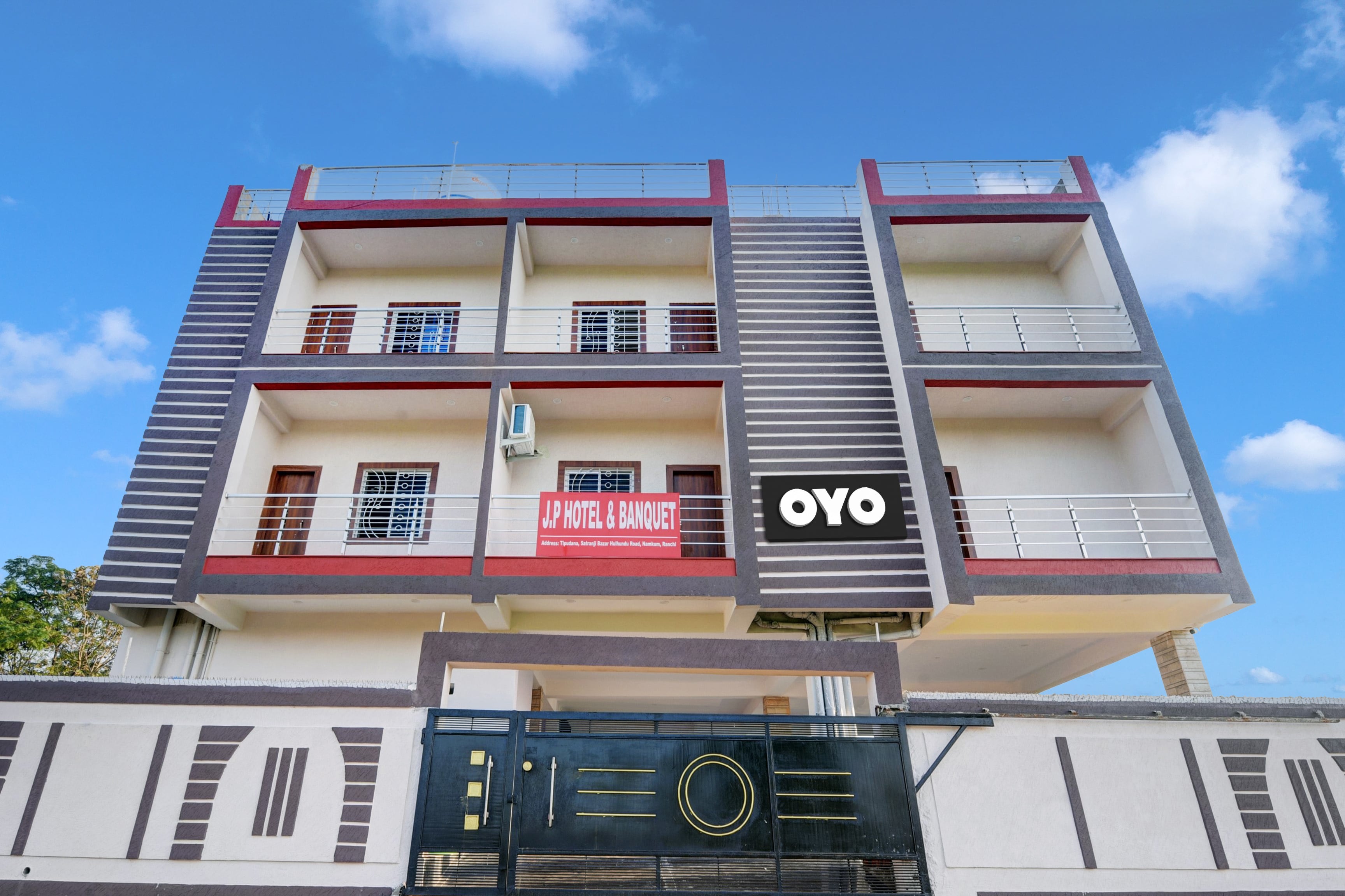 Super Hotel O JP Hotel & Banquet - Tap to explore photos