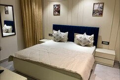 House of Comfort Divine India 2BHK Tapovan, Rishikesh