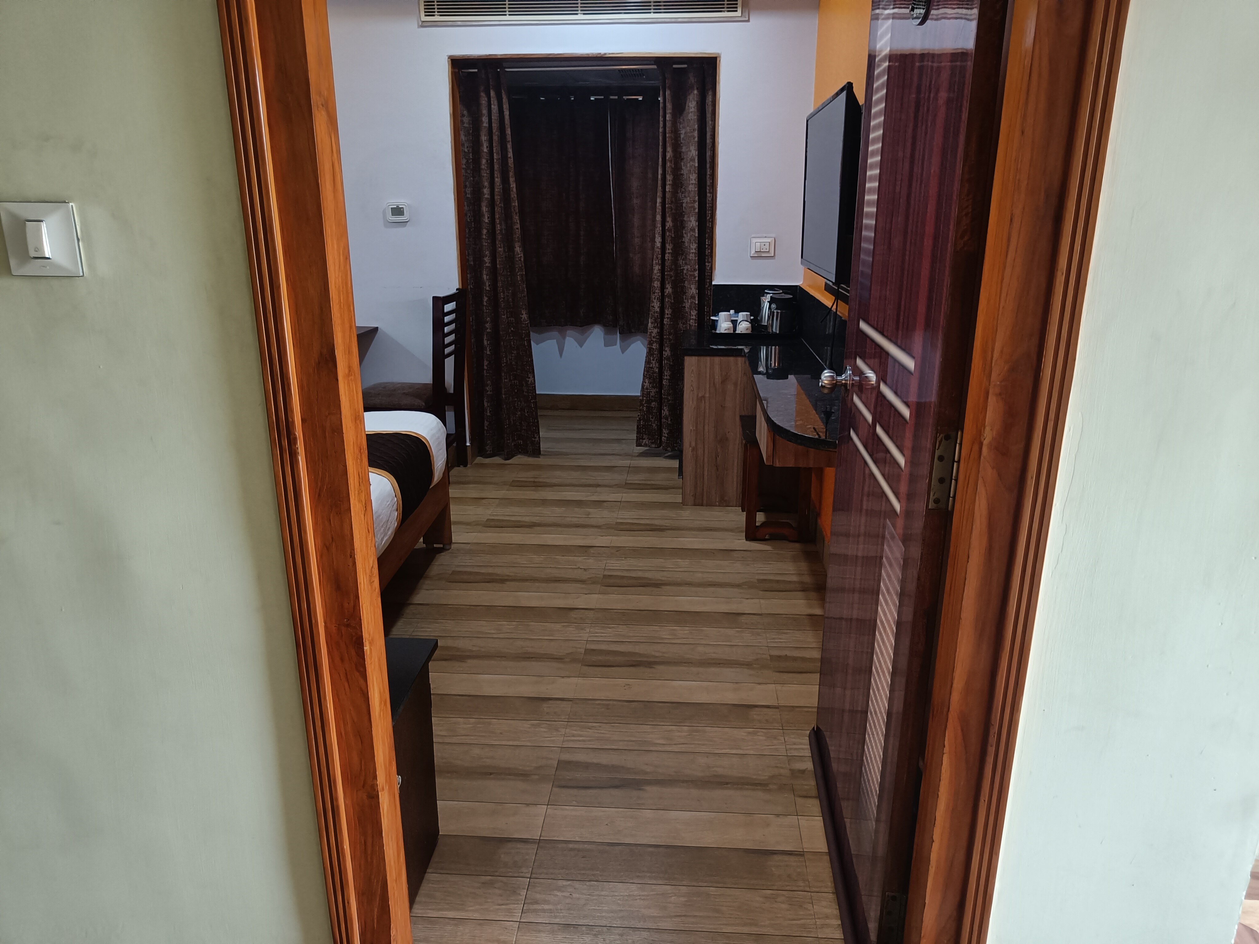 SMART INN (The Guest House) - Tap to explore photos
