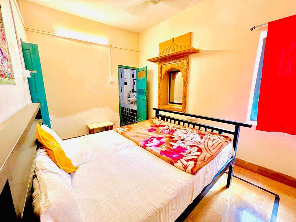 Hotel O ROYAL RANBANKA GARH - Tap to explore photos