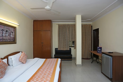 Hotel O Kalkaji Residency Bnb Near Lotus Temple