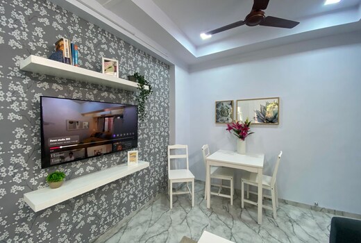 Basheera 2BHK Apartment Bandra Nest Peaceful Retreat Nr Veronica Road by Connekt Homes