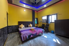 Amber Palace | Rooms & Dorms, Varanasi