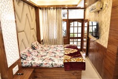 Luxury Room City Center Free Breakfast, Solan
