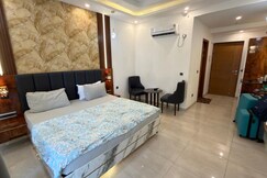 Star lx stay, Lucknow