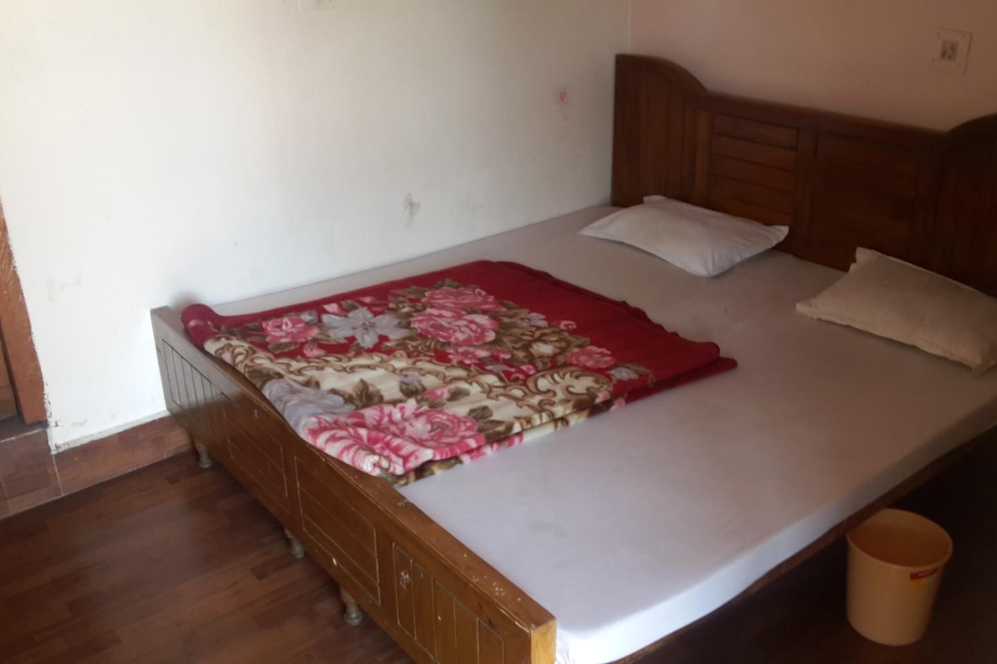 Hotel New Payal - Tap to explore photos