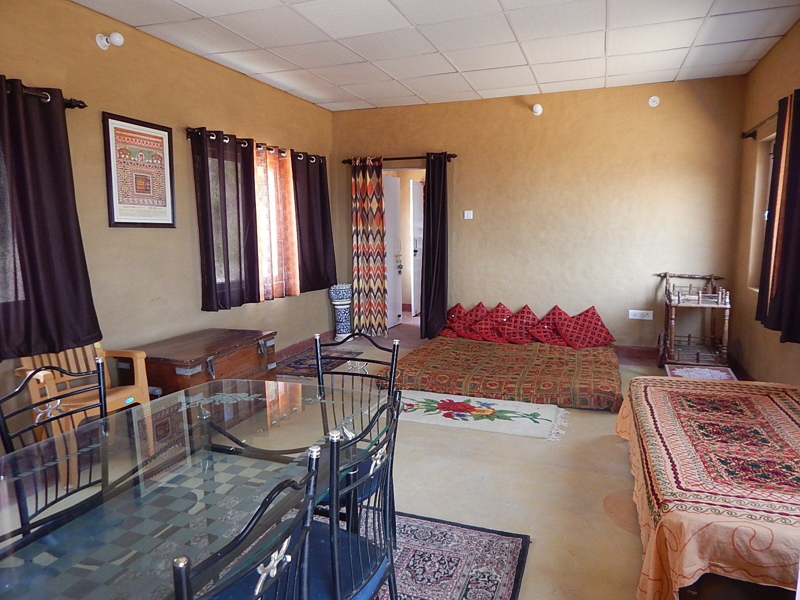 Chitai Homestay - Tap to explore photos