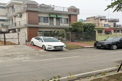 Hotel Bawal, Bhiwadi