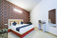 HoteL Gross Plaza Near Delhi Airport, Delhi