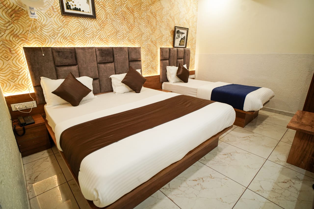 Hotel Mahaveer - Tap to explore photos