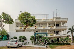 Hotel O Ram Ji Vatika, Datia