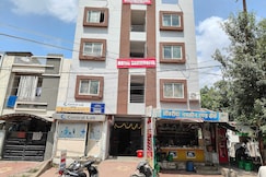 Hotel O by OYO Sanwariya, Indore