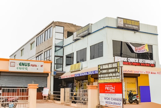 Hotel O S&h Residency Bahadalpur Railway Station
