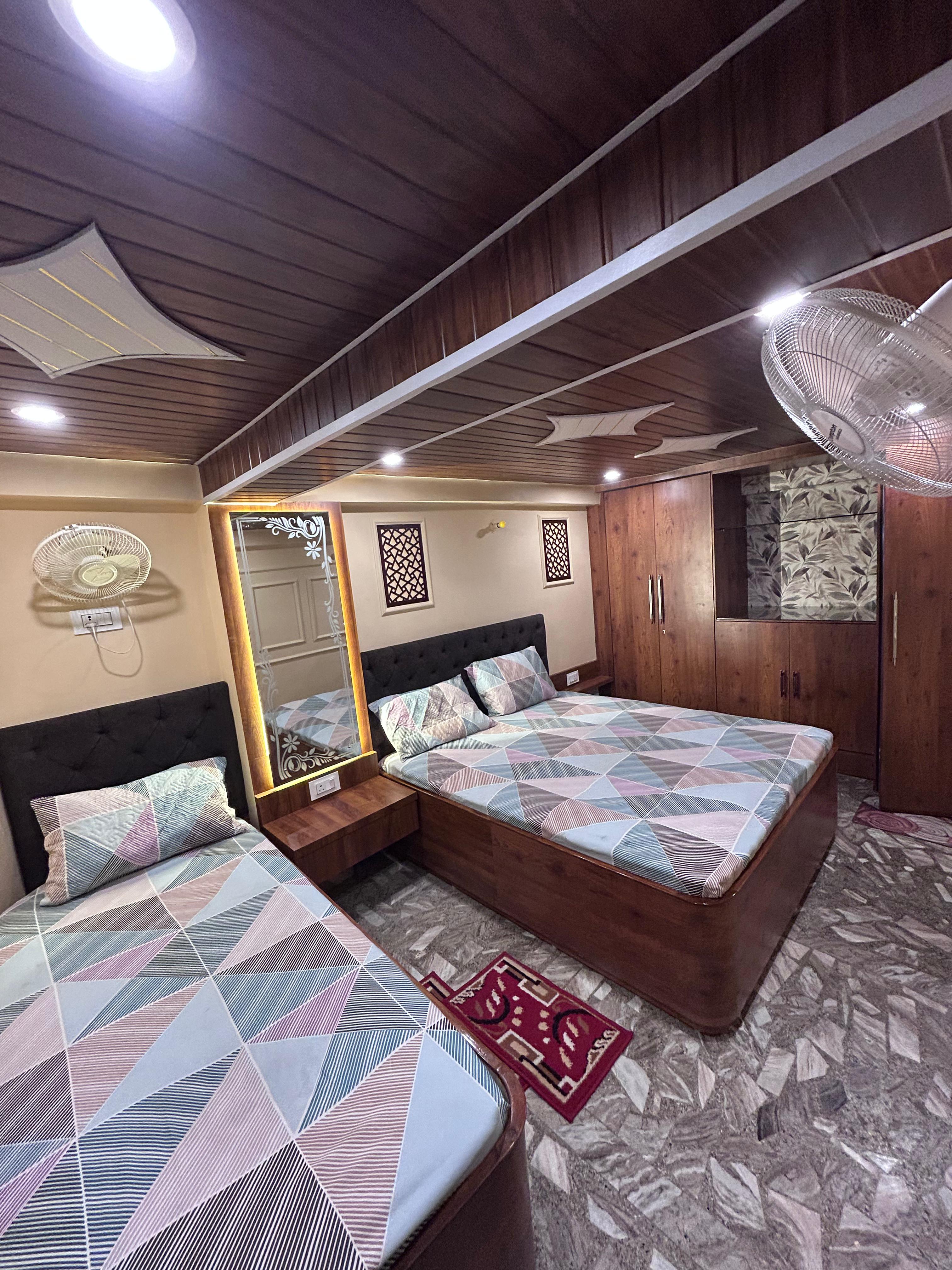 SHREE NARAYANA GUEST HOUSE - Tap to explore photos