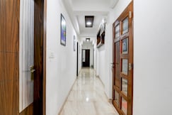 Hotel O R JOHNSON, Kolkata