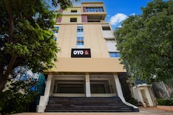 Hotel O Royal Stay Luxury Rooms, Hyderabad