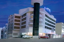 Central Beacon Hotel, Surat