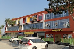 HOTEL ROYAL KRISHNA, Kapadvanj