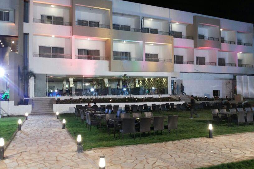 Saffron Hotel Jalna Hotel Price, Address & Reviews