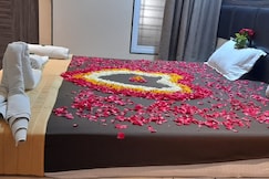 Hotel Rajyog Devashish Restaurant and Lodging, Nanded