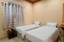 Hotel Gemini ( Ac/Non Ac Rooms), Vijaywada