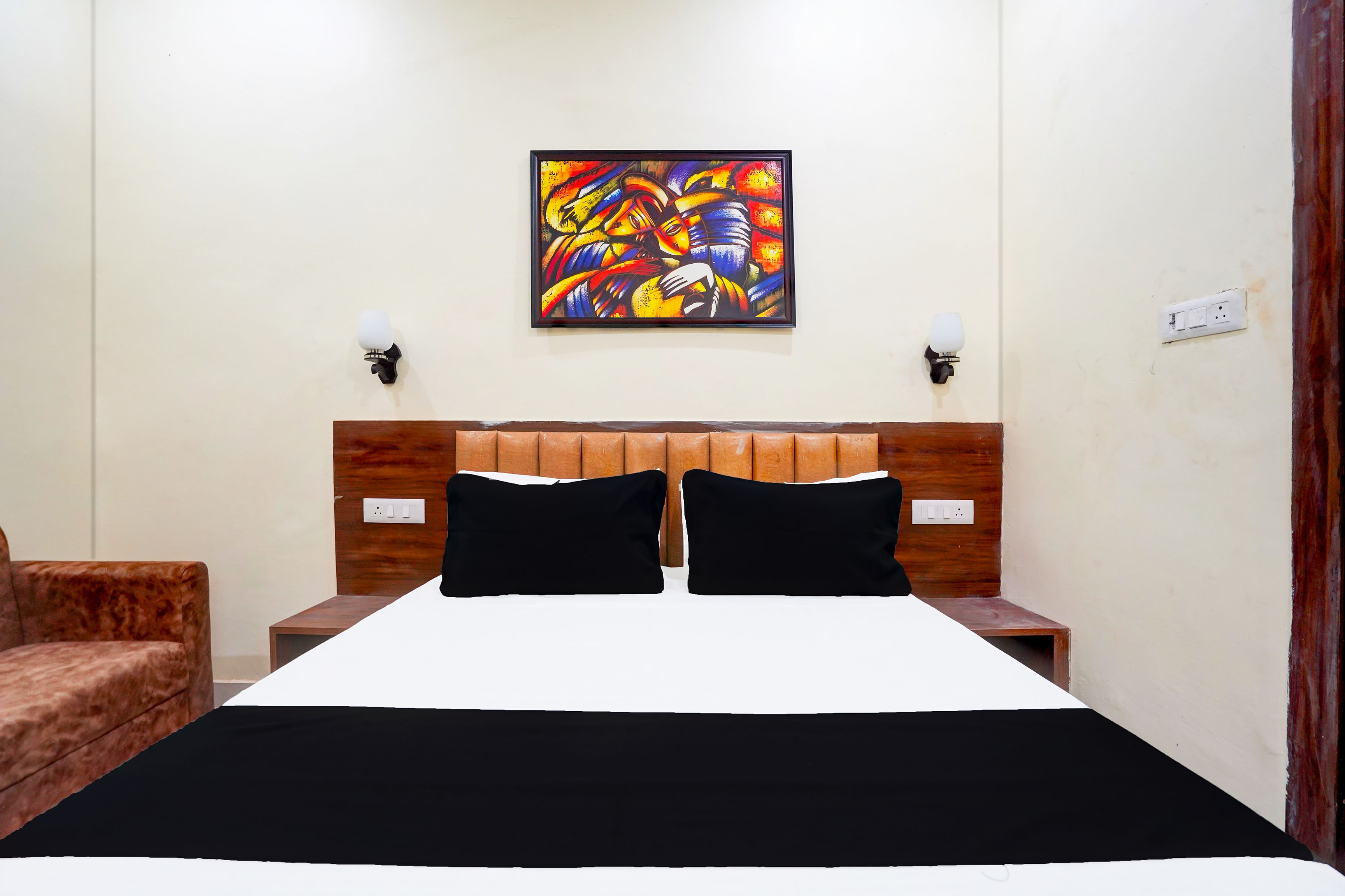 Hotel O Mogra Hotel - Tap to explore photos