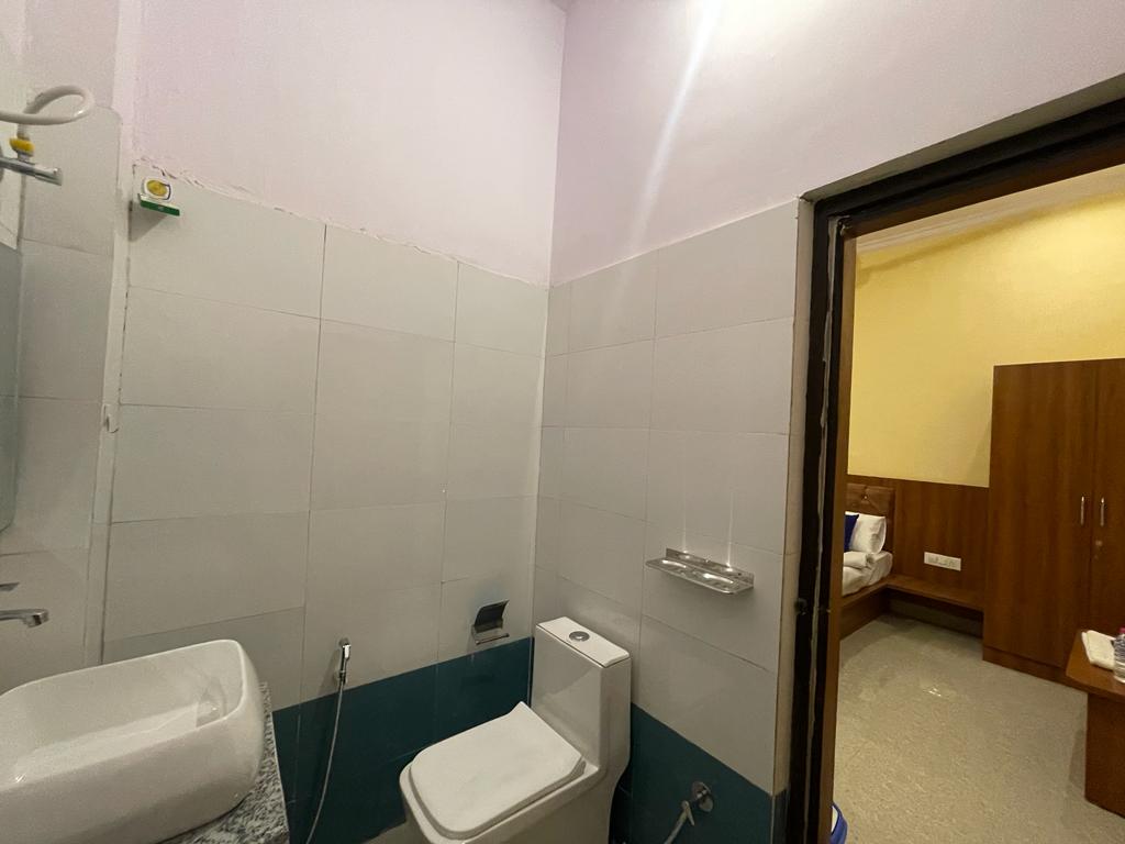 Hotel Gayatri Palace - Tap to explore photos