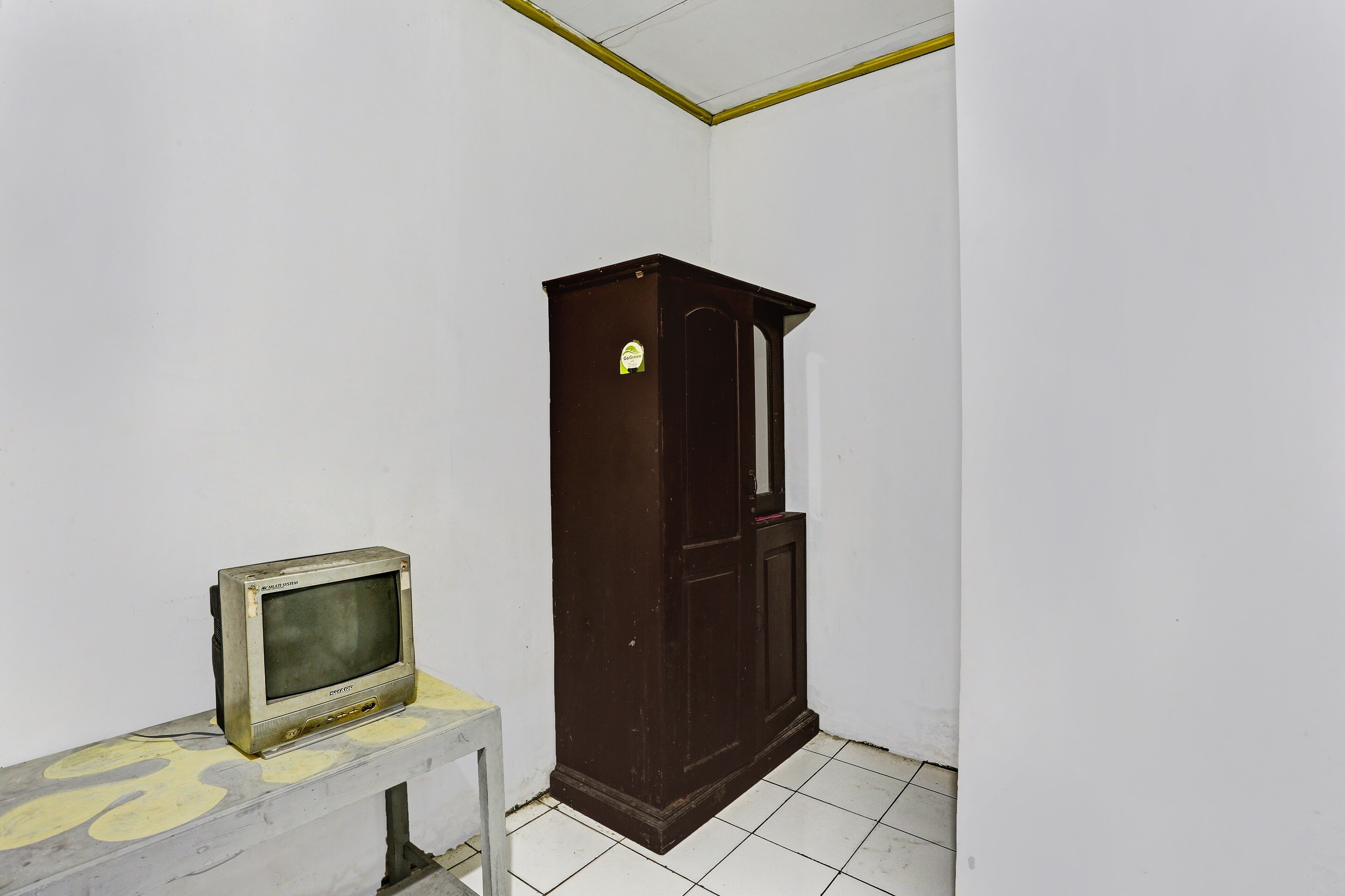 SPOT ON 92529 Penginapan Wisma Bintang Syariah - Tap to explore photos