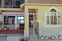 Lhuntse Homestay, Soreng